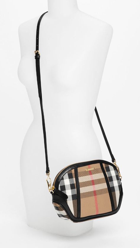 Burberry crossbody bag Burberry Handbags Crossbody, Zapatillas Louis Vuitton, Burberry Crossbody Bag, Gucci Purses, Swag Bag, Bowling Bags, Burberry Handbags, Prada Handbags, Burberry Women