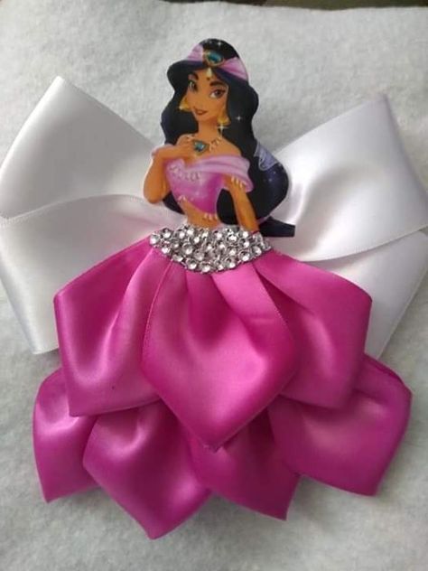 Disney Hair Bows, Princess Hair Bows, Girls Hair Bows Diy, Diy Hair Accessories Ribbon, Disney Hair, Bows Diy Ribbon, Handmade Flowers Fabric, Bow Headband Hairstyles, Handmade Hair Bows