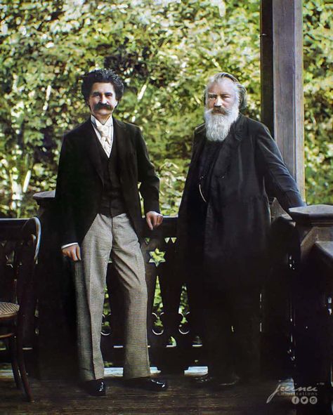 Johannes Brahms, Johann Strauss, Classical Music Composers, Famous Composers, Classical Musicians, Colorized Photos, History Images, The Future Is Now, Photo Report