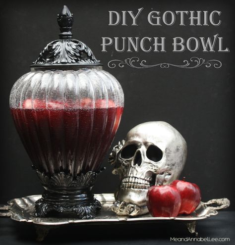 Punch Halloween, Diy Gothic, Vampire Party, Halloween Punch, Tea Favors, Halloween Entertaining, Annabel Lee, Bobbing For Apples, Halloween Party Dinner