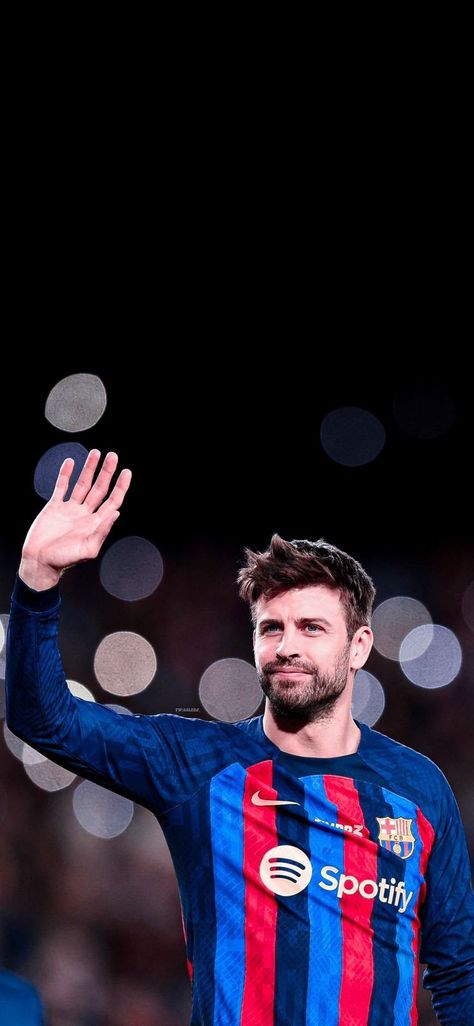 Pique Barcelona, Gerard Pique, Football Fever, Barcelona Team, Barcelona Fc, Fc Barcelona, Cristiano Ronaldo, Ronaldo, Barcelona