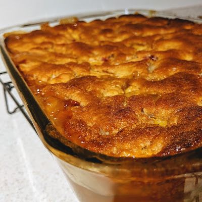 Tennessee Peach Pudding, Good Peach Cobbler Recipe, Peach Pudding, Cobbler Recipes Easy, Easy Peach Cobbler Recipe, Coffee Cake Recipes Easy, Peach Dessert Recipes, Baked Peach, Peach Desserts