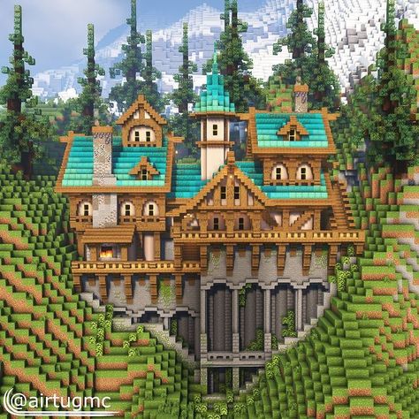 Large Minecraft House Ideas, House Build Ideas Minecraft, Minecraft Survival Village Ideas, Minecraft Cliff Side House, Cliff Base Minecraft, Minecraft Large Builds, Minecraft Cliff Houses, Cliff Side Minecraft House, Large Minecraft Builds