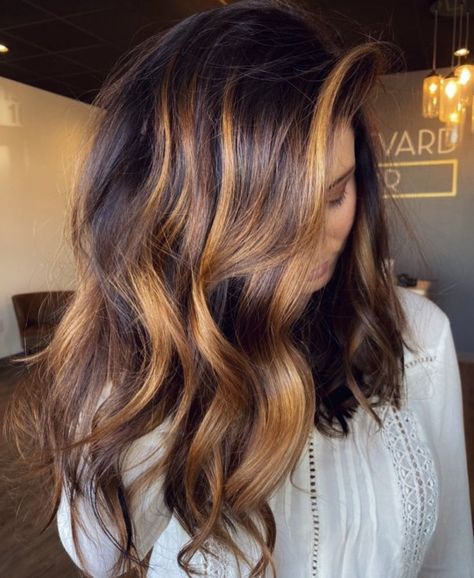 Tri Color Hair Highlights, Tri Color Hair, Trendy Hair Color Ideas, Balayage Caramel, Beige Hair, Icy Blonde Hair, Color Balayage, Cute Hair Colors, Bronde Hair