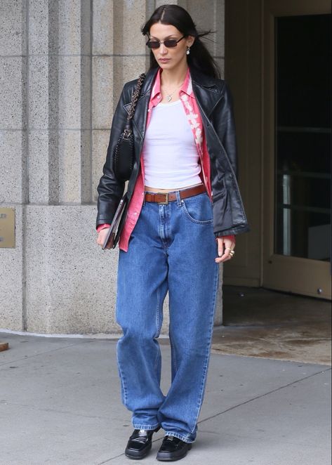 Bella Icon, Vintage Leather Jackets, Nike Track Pants, Bella Hadid Outfits, Bella Hadid Style, Stylish Celebrities, Hadid Style, Y2k Outfits, Vintage Leather Jacket