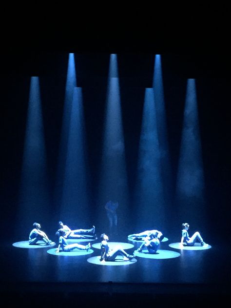 Blue Theatre Aesthetic, Dance Stage Lighting, Blue Set Design, Theatre Lighting Design Inspiration, Stage Lighting Theater, Theater Lighting Design, Blue Stage Lighting, Theatre Lighting Design, Lighting Design Stage