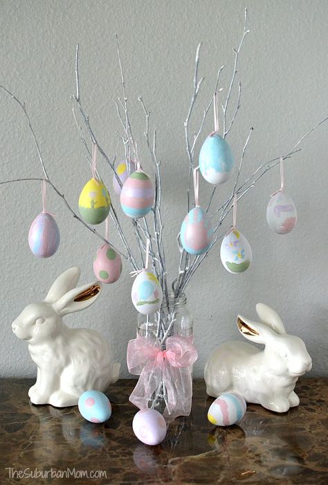 A fun spring project make Easter Egg Tree with your kids. Easy DIY decoration and homemade Easter Egg ornaments will be a keepsake for years. Easter Tree Diy, Easter History, Naturally Dyed Easter Eggs, Making Easter Eggs, Easter Egg Tree, Easter Egg Ornaments, Egg Tree, Painted Eggs, Easy Easter Crafts