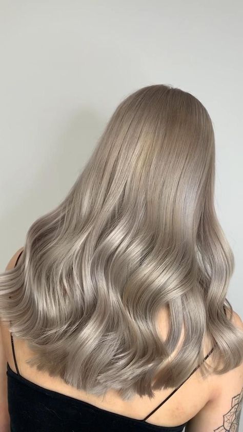 Light Ash Gray Hair Color, Silver Beige Hair, Slate Hair Color, Icy Brown Hair, Ash Beige Blonde, Scalp Bleach, Color Blonde Hair, Grey Blonde Hair, Dark Ash Blonde