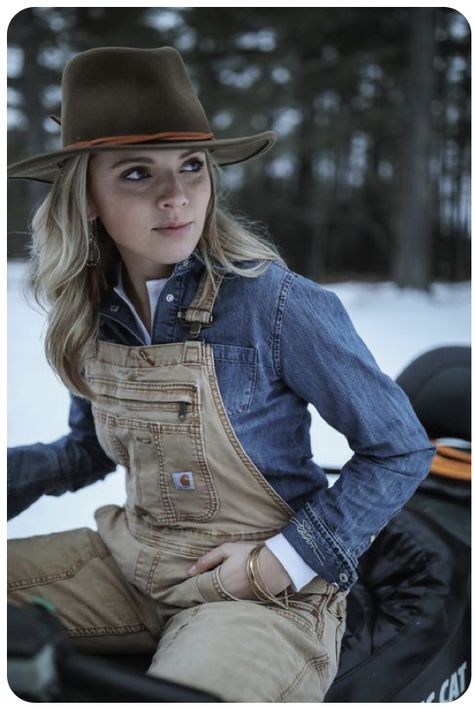 Fii Puternic, Ranch Outfits, Looks Country, Western Style Outfits, Long Island Ny, Cowgirl Style, Country Outfits, Long Island, Country Girls