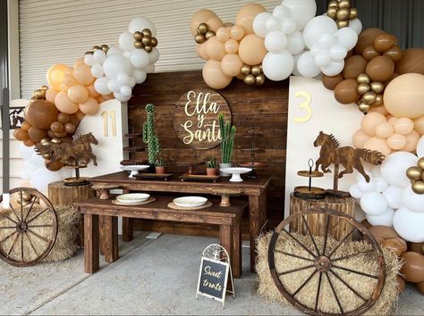 Charro Bautizo Backdrop, Western Desert Table Ideas, Vaquero Birthday Party Boy, My First Rodeo Backdrop, Baby Shower Vaquero, Vaquero Theme Party, Minimalist Birthday Decor, Rodeo Theme Birthday Party, Cowboy Birthday Party Decorations