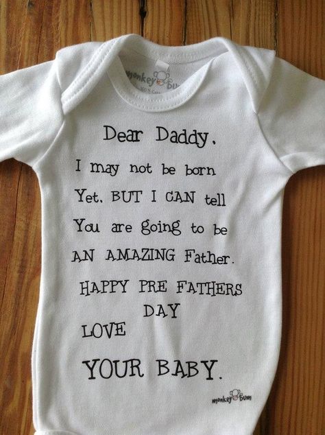 Awwww From an unborn baby to his daddy #Unborn #Baby #FathersDay #Father #Dad #Daddy #Child #Children Pregnancy Announcement To Husband Ideas, Gifts For Expecting Dads, Pregnancy Husband, Baby Fathers Day Gift, Fun Baby Announcement, Cute Pregnancy Announcement, Funny Kids Shirts, Baby Life Hacks, Pregnancy Announcement To Husband