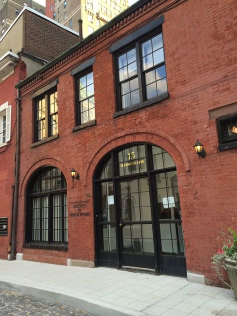 Historic Brick Building, Loft House Exterior, Historical Building Renovation, Old And New Architecture, Warehouse Exterior, Old Brick Building, Brick Warehouse, Arch Building, Classic Facade