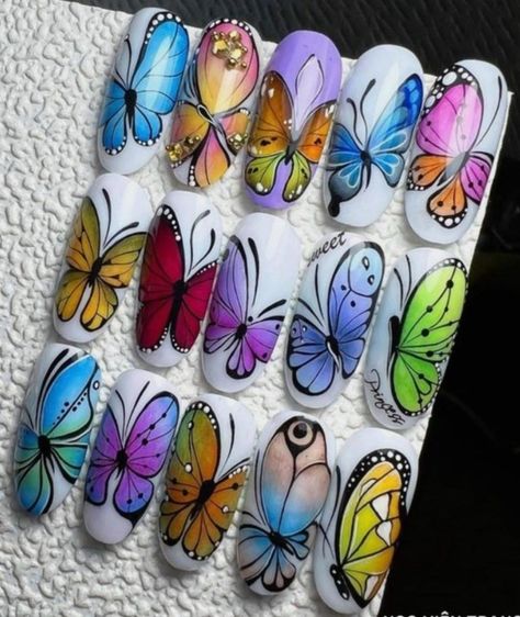 Nail Art With Dotting Tool, Butterfly Nail Art Designs, Nail Design Kit, Classy Nail Art Ideas, Butterfly Nail Designs, Eye Nail Art, Rose Nail Art, Nail Drawing, Gel Nail Art Designs