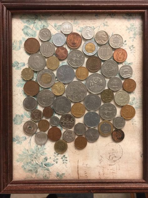 Coin Art, Coin Display, Old Coins, Fun Ideas, Bank Notes, Shadow Box, Sheet Music, Craft Ideas, Personalized Items