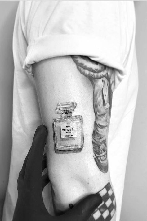 Chanel Tattoo, 5 Tattoo, Chanel 5, Chanel No 5, Book Tattoo, The Pirate, Chanel Paris, No 5, Tattoos And Piercings