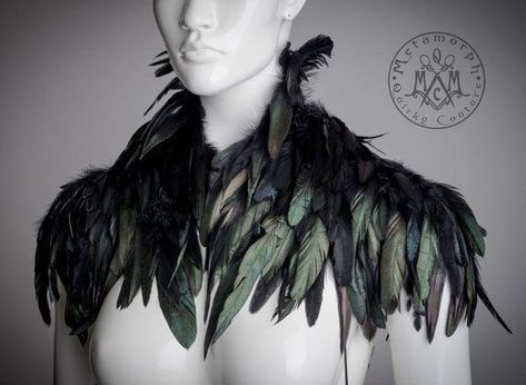 Diy Feather Mohawk Headdress, Shoulder Accessories, Feather Outfit, Feather Accessories, Mode Steampunk, Shoulder Piece, Dark Circus, Feather Fashion, Black Shrug