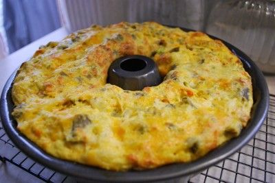 bundt pan frittata Savory Breakfast Bundt Cake Recipes, Breakfast Casserole Bundt Pan, Bundt Pan Breakfast Casserole, Bundt Cake Pan Breakfast Casserole, Bundt Pan Frittata, Breakfast Bundt Cake, Bundt Pan Recipes, Bundt Recipes, Baked Dinner