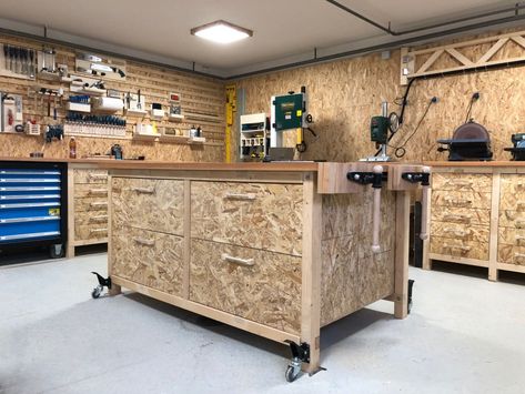 Osb Workshop, Officine In Garage, Workshop Layout, Woodworking Shop Plans, Woodworking Shop Layout, Garage Work Bench, Workshop Design, Diy Garage Storage, Workshop Organization