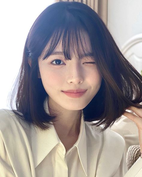 #chinese Asian Women Short Hairstyles, Korean Short Haircut, Kpop Short Hair, Ulzzang Short Hair, Short Haircuts With Bangs, Korean Haircut, Korean Short Hair, Hair Style Korea, Girls Short Haircuts