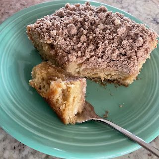 Original 1954 Old Fashioned Coffee Cake - Los Angeles Unified School District Old Fashioned Coffee Cake, Quick Coffee Cake Recipes, Easy Coffee Cake Recipes, Breakfast Coffee Cake, Brownie Pie, Quick Coffee, School Cafeteria, Coffee Cake Recipes, Original Recipe