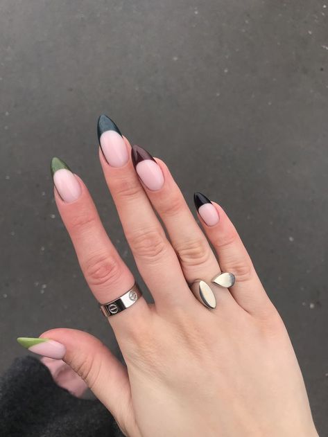 Tones of green and brown for a french tip with stiletto shape = nail goals! photo by : Merve Coskun Nail Goals, Black Acrylic Nails, Almond Acrylic Nails, Soft Nails, Diy Nail Designs, Summer Acrylic Nails, New Looks, Dream Nails, Fire Nails