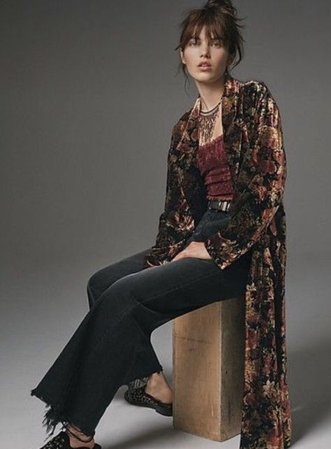 Duster Outfit, Velvet Duster, Free People Velvet, Witch Fashion, Witchy Fashion, Women Tunic Tops, Edgy Outfits, Boho Tops, Boho Clothing