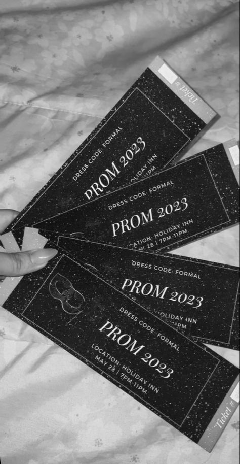 Prom Wallpaper Aesthetic, Prom Party Invitations, Masquerade Ticket Invitations, Prom Crafts Ideas, Prom Invitation Ideas, Prom Ticket Design Ideas, Year 6 Prom Ideas, Aesthetic Farewell Decoration Ideas, Prom Birthday Party Invitations