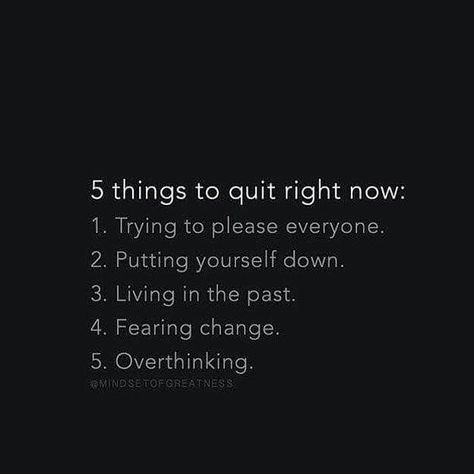 Stop trying to please everyone, putting yourself down,living in the past, fearing change or over thinking. Uber Humor, Funny Sites, Stop Trying, Funny Quotes Sarcasm, Funny Quotes For Teens, Pleasing Everyone, Abundance Mindset, Funny Quotes About Life, Women Humor