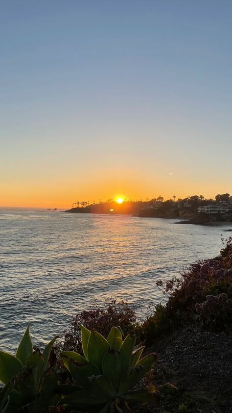 Orange County Beaches, California Beaches, Southern California Beaches, Sunset Orange, California Beach, Laguna Beach, Beach Sunset, Orange County, Southern California