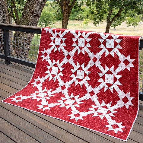 Quilting Digest, Vintage Quilts Patterns, Two Color Quilts, Stars Quilt, White Quilts, Quilt Pattern Download, Red And White Quilts, Pieced Quilts, Quilt Block Patterns Free