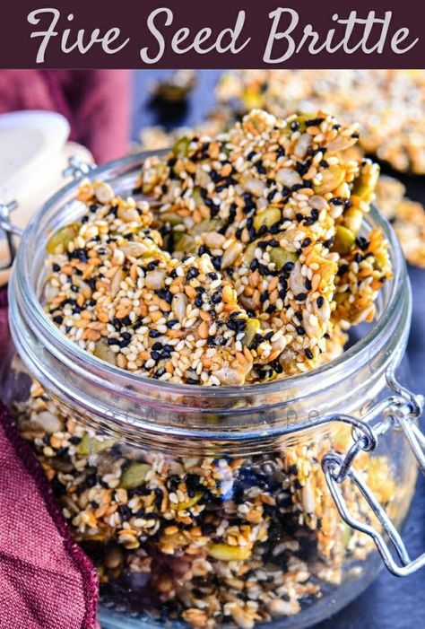 Sesame Seed Bars Recipe, Seed Bars Recipe, Seed Crackers, Seed Bars, Fruit Bars, Tiffin Recipe, Seed Recipes, Brittle Recipes, Healthy Bars