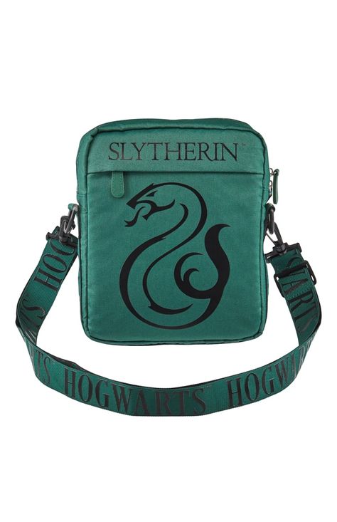 Slytherin Accessories, Slytherin Jewelry, Harry Potter School Supplies, Slytherin Clothes, Harry Potter Bag, Slytherin Fashion, Harry Potter School, Harry Potter Toys, Hogwarts Outfits