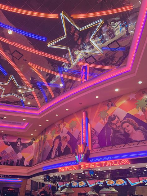 Arcadecore Aesthetic, Movie Theater Aesthetic, Nostalgia Core, Heartbreak Hotel, Dreamcore Weirdcore, 80s Aesthetic, Neon Aesthetic, Retro Waves, Retro Aesthetic