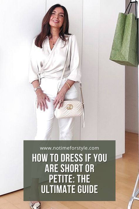 Struggling with finding the perfect outfits when you're short or petite? 🕊 Our comprehensive guide has you covered – from flattering silhouettes to smart accessorizing, discover the secrets to dressing confidently and stylishly. Embrace your uniqueness with expert fashion insights! 🌟 #ShortFashion #PetiteStyle #StyleGuide #FashionTips #ConfidentDressing Petite Minimalist Style, Petite Fashion Over 50, Petite Fashion Outfits, Petite Dressing, Fashion 2025, Shopping Games, Fashion For Petite Women, Petite Style, Loose Outfit