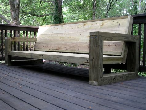 Outdoor Sectional Couch, Garden Pavilion, Outdoor Furniture Plans, Outdoor Couch, Pallet Outdoor, Diy Garden Furniture, Diy Holz, Pallet Furniture Outdoor, Wooden Bench