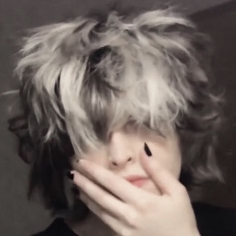 @mvrxder on ig // alt boy fluffy hair alternative grunge wolf cut Fluffy Volume Hair, Grunge Guys Fluffy Hair, Alt Boys With Fluffy Hair, Fishman Oc, White Fluffy Hair, Boy Fluffy Hair, Alt Boy Hair, Hair Covering Eyes, Ftm Haircuts