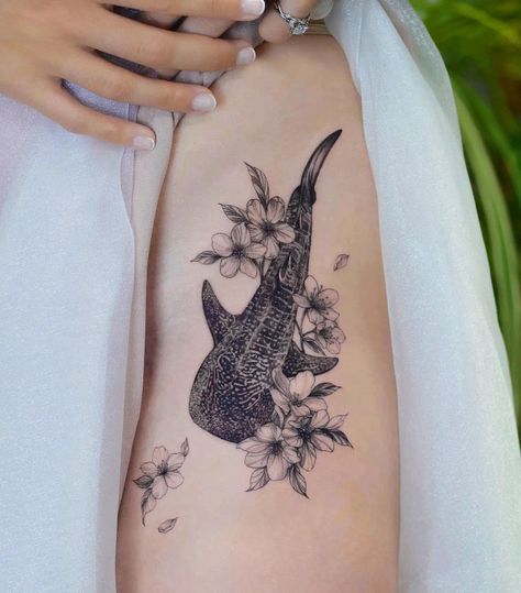 Shark Tattoos For Women, Aquatic Tattoo, Ocean Theme Tattoos, Shark Tattoo Ideas, Whale Shark Tattoo, Side Tattoos Women, Ray Tattoo, Cowgirl Tattoos, Boho Tattoos