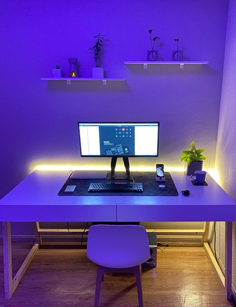 Ux Designer Workspace, Desk Setups, Ux Designer, My Workspace, Home Tech, Home Office Setup, Office Setup, Desk Setup, Ux Design