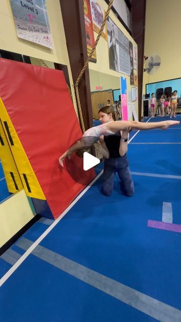 LA Gold Gymnastics on Instagram: "✨ MONDAY BASICS ✨  This back handspring drill is focusing on:  1. The hips back, flat back start position  2. Falling off balance before the jump  3. Jumping THEN following the hands back  4. Shape change from closed hip to a tight open 5. Seeing the hands and being ready to hit the upcoming surface   Spotting Tip: place one hand between the shoulders/neck. This helps prevent the head throw and always allows the coach to feel if the athlete is fully extending through the shoulders (which also helps the athlete feel the proper technique).   Take the time to help your athlete understand each piece of the back handspring and why certain positions are so important. Don’t rush! The back handspring is one of the most technical skills you can teach! ✨✨✨✨  🔗 www. Back Handspring Drills, Gymnastics Lessons, Back Handspring, Gymnastics Training, Technical Skills, Gymnastics Workout, February 19, Tumbling, Gymnastics