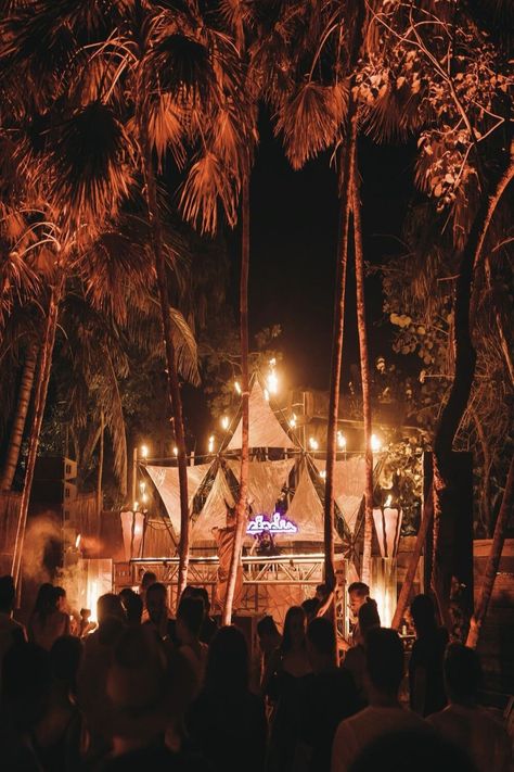 Tulum Night Club, Tulum Party Aesthetic, Tulum Club, Tulum Vibes Party, Tulum Beach Party, Beach Party At Night, Beach Night Party, Beach Club Design, Tulum Beach Club