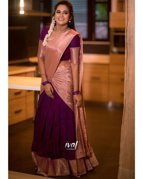 Dhavani Designs, Traditional Half Saree, Kerala Engagement Dress, Dupatta Draping, Onam Outfits, Lehenga Saree Design, Half Saree Lehenga, Half Sarees, Lehenga Designs Simple