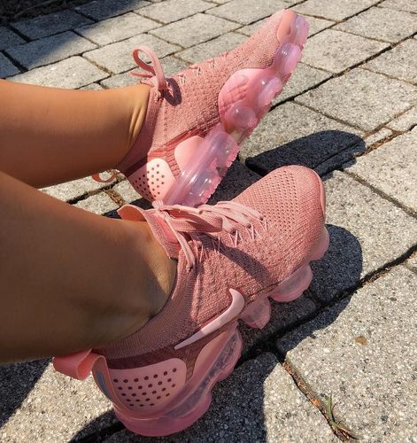 "l LOVE MY VAPORMAX! Thanks!" - Val J. Nike Vapor Max, Pink Nike Shoes, Vapor Max, Nike Air Vapormax Flyknit, Vapormax Flyknit, Nike Vapormax, Nike Vapor, Air Vapormax, Pink Sneakers