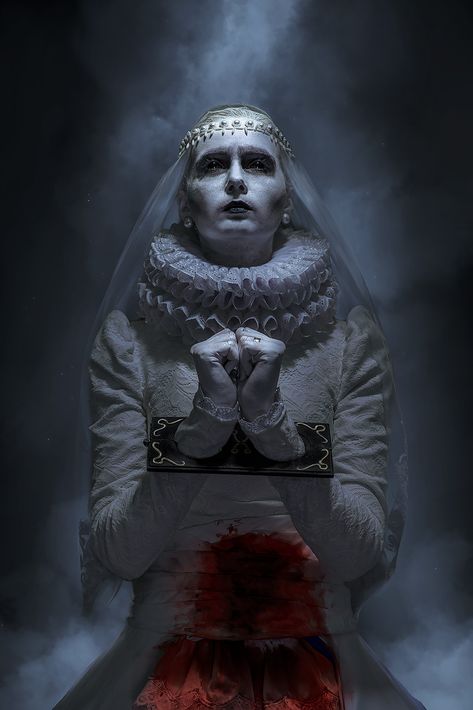 Queen Yharnam, Bloodborne Yharnam, Silent Hill Nurse Costume, Bloodborne Cosplay, Sunless Sea, Silent Hill Nurse, Bloodborne Art, Old Blood, Mtg Art