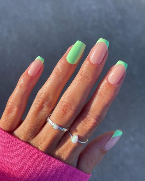 August Nails Designs, Light Green Nails, Lemon Nails, Mint Green Nails, Fun Summer Nails, St Patricks Day Nails, August Nails, Pretty Nail Colors, Green Nail Designs