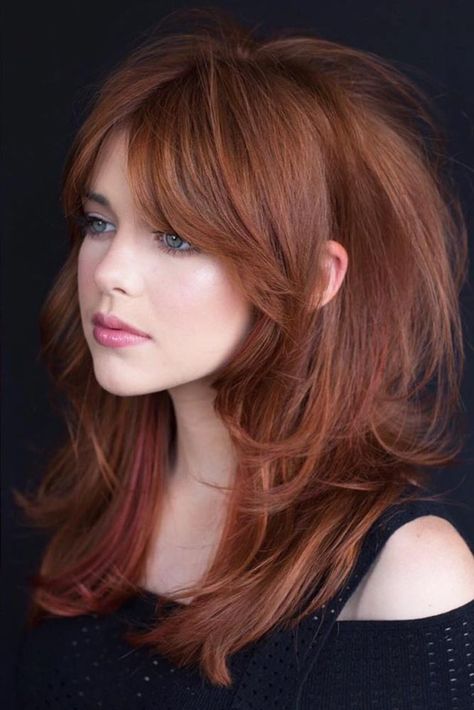 How To Choose The Right Layered Haircuts | LoveHairStyles.com Razored Haircuts, Warm Balayage, Layered Haircuts With Bangs, Medium Layered Haircuts, Long Layered Haircuts, Auburn Hair, Long Layered Hair, Haircuts For Long Hair, Fall Color