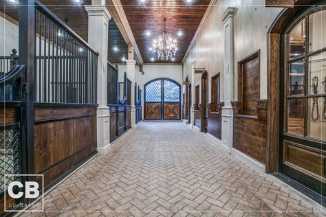 Ribbonwood Stables | Clayton Boyd Luxury Barns Stable Drawing, Luxury Horse Stables, Luxury Horse Barns, Dream Barn Stables, Luxury Horse, Horse Barn Ideas Stables, Horse Barn Designs, Horse Arena, Dream Horse Barns