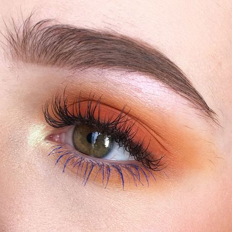 Blue Eyeshadow Looks, Orange Eyeshadow, Eyeshadow Products, Orange Makeup, Make Up Inspiration, Red Eyeshadow, Braut Make-up, Mua Makeup, Volume Mascara