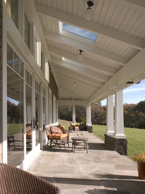 Skylight in verandah - Skylight Design, Pictures, Remodel, Decor and Ideas - page 2 Houzz Bungalow Backyard, Small Covered Patio, Tiny Backyard, Covered Terrace, White Pergola, Skylight Design, Covered Patio Design, Landscape Layout, Terrace Ideas