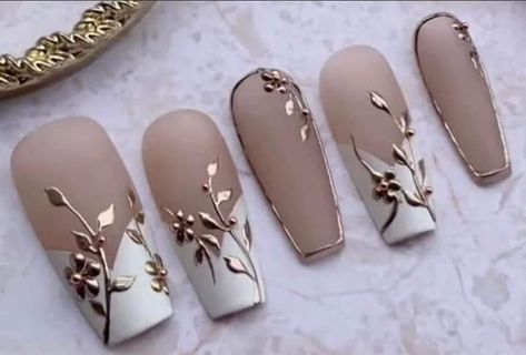 Gold Bridal Nails, Nail Designs For Autumn, Summer Art Ideas, Nail Art For Summer, Art For Summer, Patriotic Nail, Palm Tree Nail Art, Tree Nail Art, Nail Art Designs Images