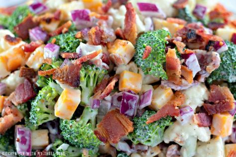 Loaded Broccoli Cauliflower Salad, Salads Broccoli, Cold Sides, Low Carb Broccoli Salad, Loaded Broccoli, Broccoli Cauliflower Salad, Creamy Pasta Salads, Best Thanksgiving Side Dishes, Side Salads